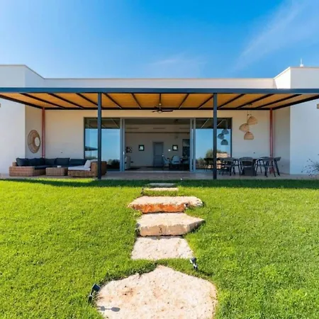 Marvelous Nest On The San Cataldo (Apulia)